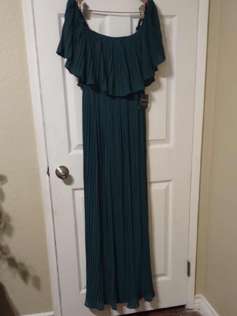 Soieblu Off-Shoulder Pleated Maxi Dress in Deep Teal Size M New